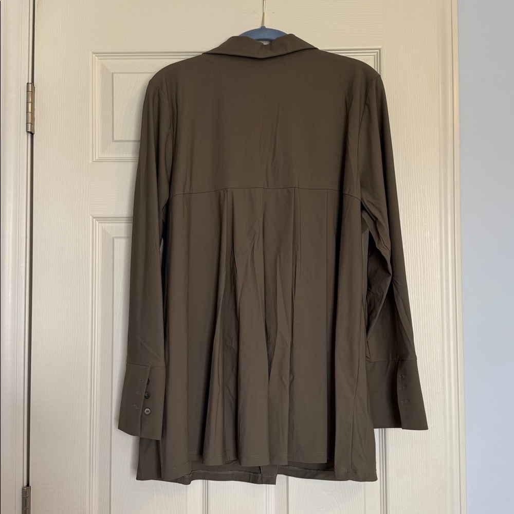 MarlaWynne Olive Green Long Sleeve Button-Down Shirt - Picture 5 of 7
